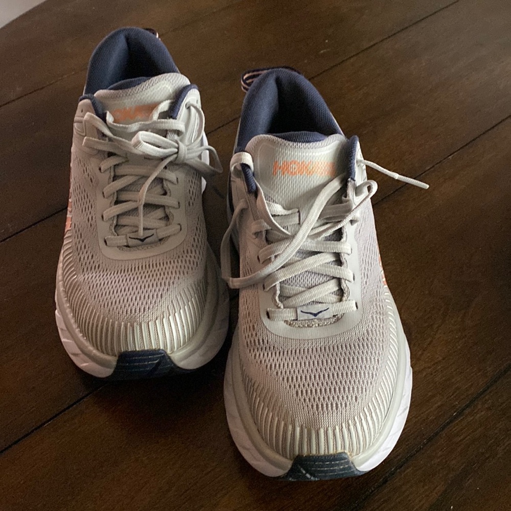 Women Hoka  running shoes